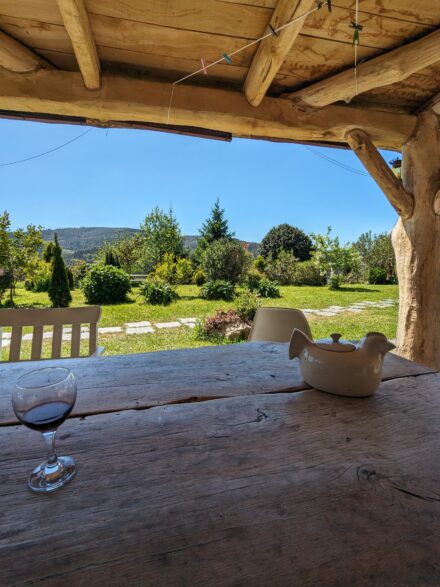Arquitectura rústica de la casa House O Venturo en Galicia